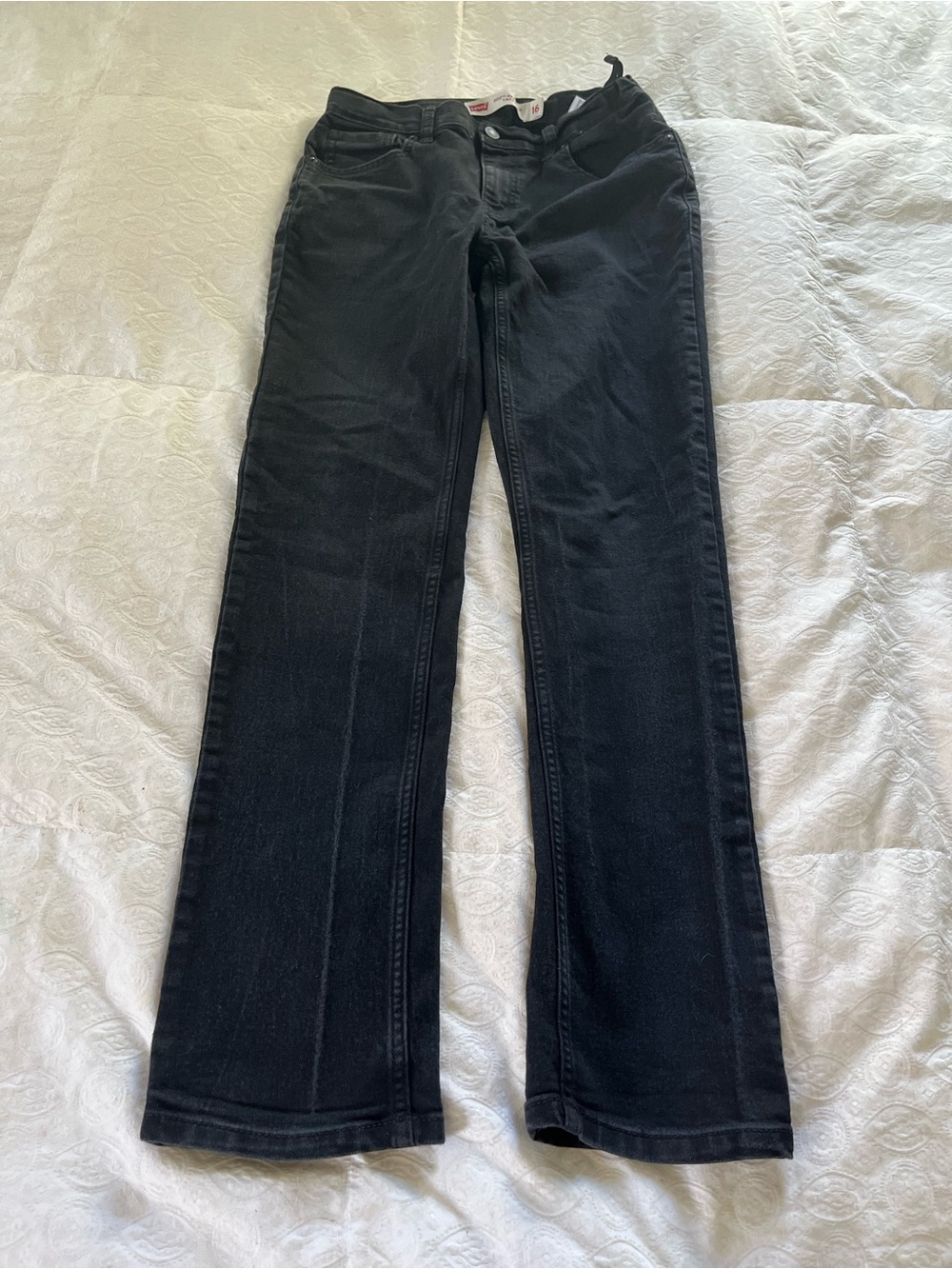 Levi’s kids size 16 / 28x 39 Black Straight-Leg Jeans - 502 Regular Taper